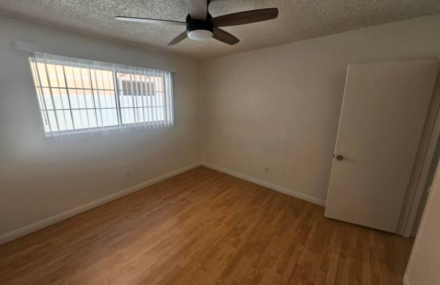 KENT AVE photos photos