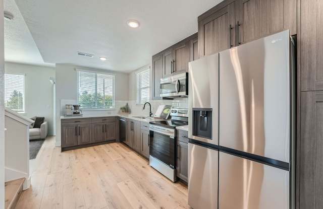 Applewood Townhomes photos photos