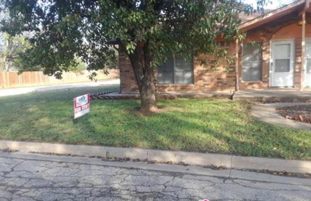 6425 Crawford Lane W - 6425 Crawford Lane, Forest Hill, TX 76119