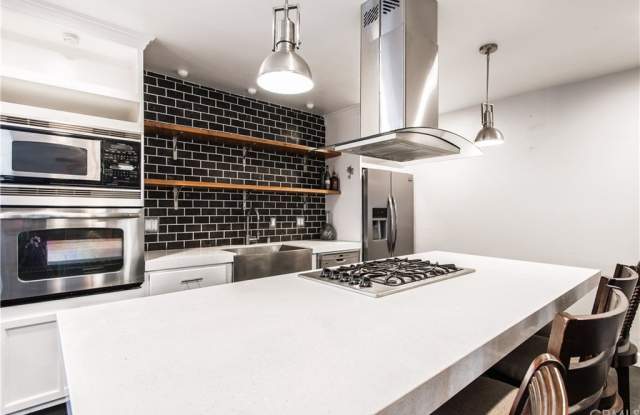 128 W W Canada Gallery 2