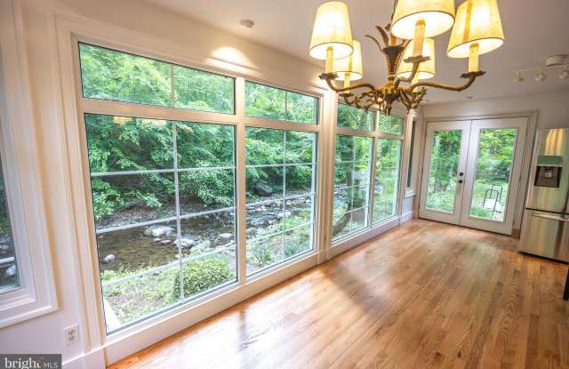 98 SWINDLER HOLLOW Road photos photos
