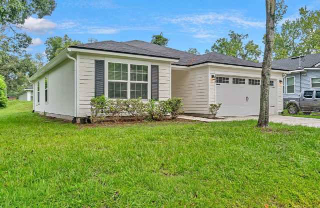 Spacious Single-Family Home | 3BR/2BA | 2-Car Garage Gallery 3
