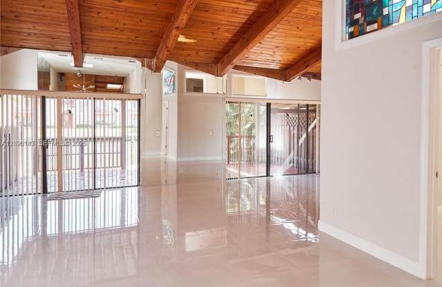 347 Leslie Drive, Hallandale Beach, FL 33009 Gallery 3