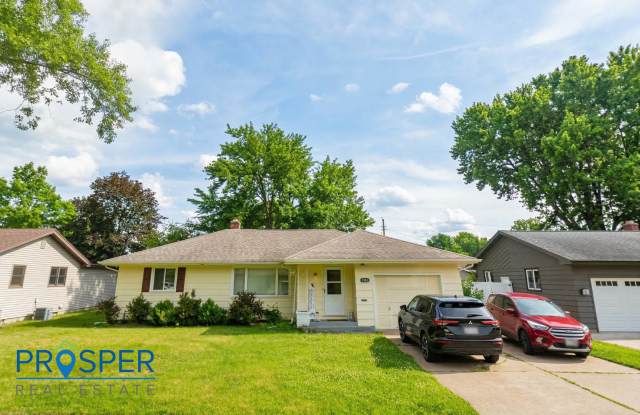 3-Bedroom with Garage  Extra Parking photos photos