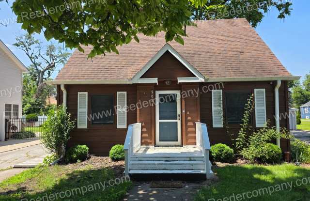 3 bedroom 1 bathroom house in Munster with 2.5 car garage! photos photos 3 bedroom 1 bathroom house in Munster with 2.5 car garage! photos photos