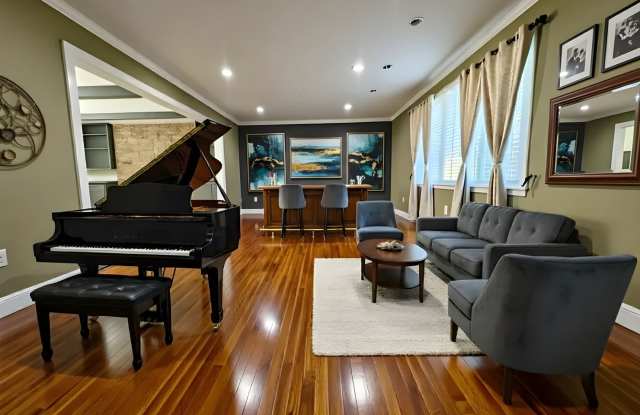 4 Bedroom Single Family Home Available in Lancaster! photos photos