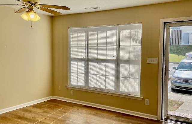 194 Mulberry Circle - 1 Gallery 4