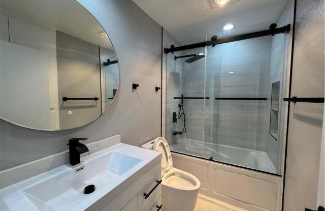 2016 Euclid Street - 2016 Euclid Street, Santa Monica, CA 90405