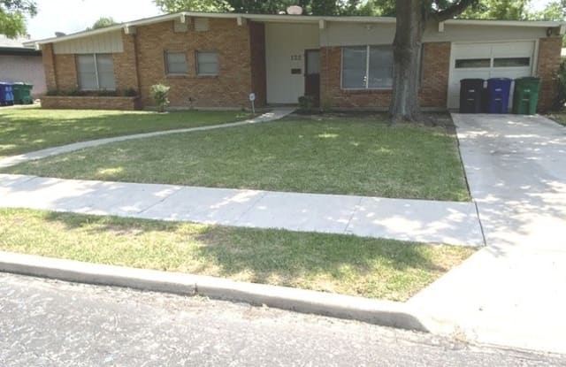 122 Montpelier Dr - 122 Montpelier Drive, San Antonio, TX 78228