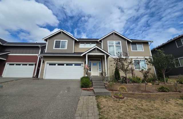 A Gardeners Paradise! Beautiful 4 Bed / 2.5 Bath for Rent near Manette! photos photos A Gardeners Paradise! Beautiful 4 Bed / 2.5 Bath for Rent near Manette! photos photos