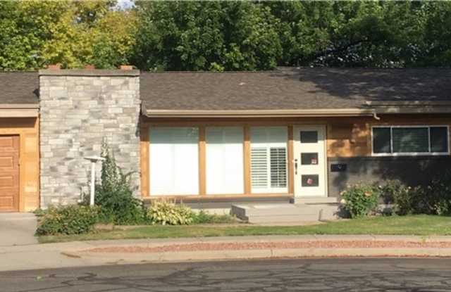 2 Bd 1 Ba Basement Apt photos photos
