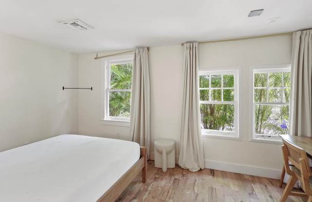 1309 E Florida Avenue photos photos