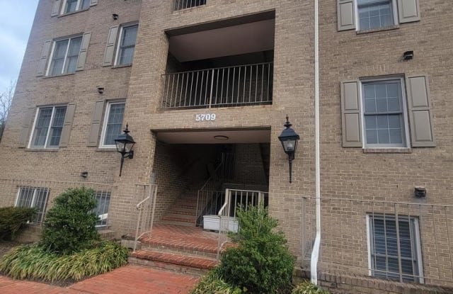 5709 BREWER HOUSE CIR #101 - 5709 Brewer House Circle, North Bethesda, MD 20852