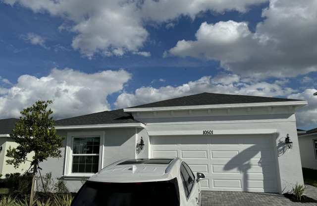 10501 NW Suncrest Lp photos photos