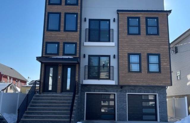 1297 Avy St photos photos