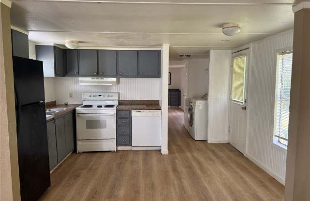 204 W Tarrant Street photos photos