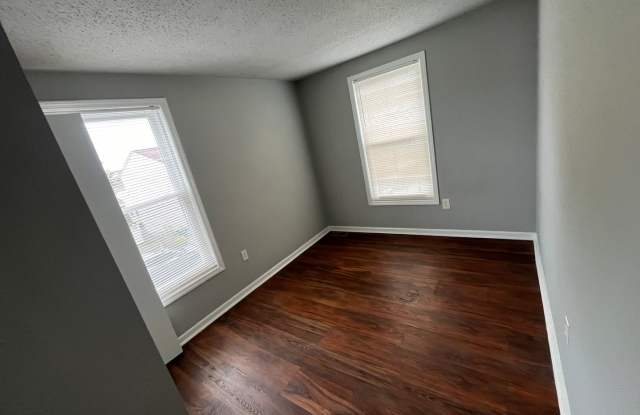 Spacious 3-Bedroom Townhome – Newly Renovated & Move-In Ready! ** VOUCHER HOLDERS ONLY** Gallery 4