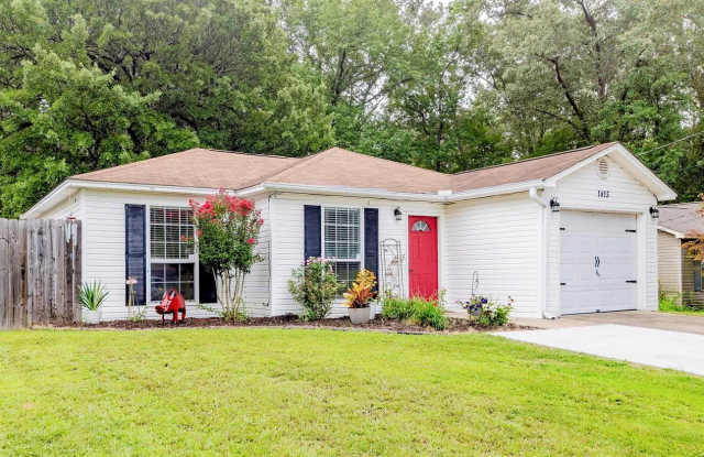 1815 Watts Road photos photos