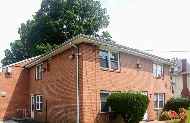 558 Blue Hills Avenue - 558 Blue Hills Avenue, Hartford, CT 06112
