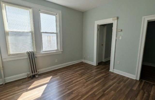 114 Littleton Ave Gallery 3