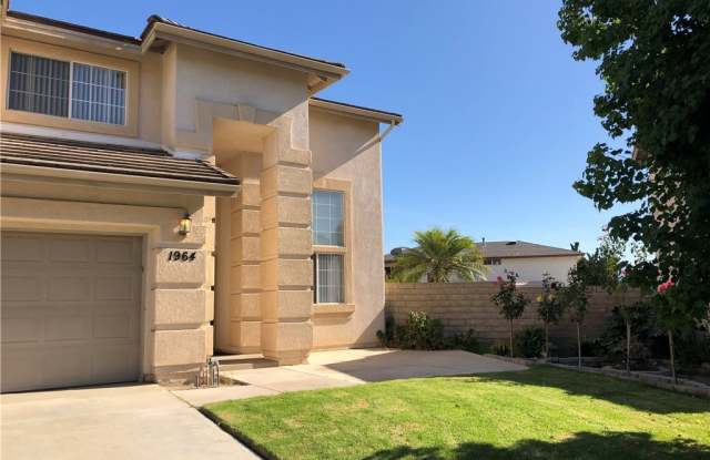 1964 Sienna Lane Gallery 4