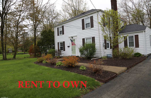 1275 E 9th St - 1275 East 9th Street, Salem, OH 44460