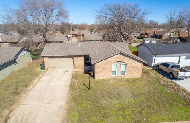 Owasso 3 Bed 2 Bath With Updates! photos photos