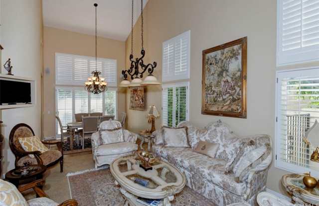 28552 Camelback Road Gallery 4
