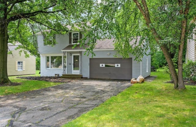 23102 Cedar Rd - 23102 Cedar Road, Beachwood, OH 44122