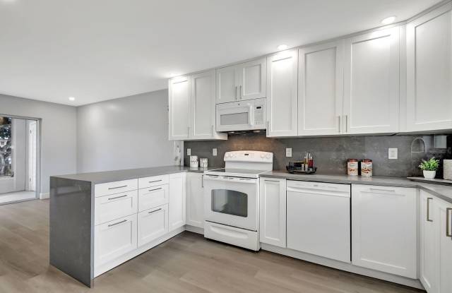 702 Lori Drive photos photos