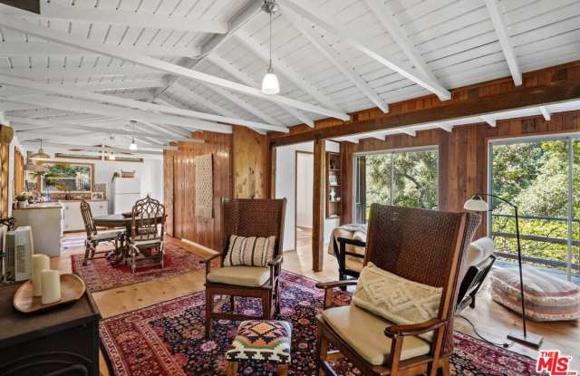764 Old Topanga Canyon Rd photos photos