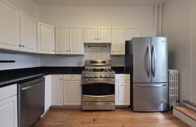 426 East 6th St. photos photos