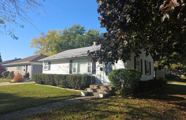 Updated 3 bedroom Kenosha ranch Gallery 3
