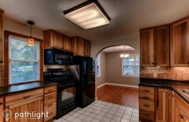 13629 Spring Lake Road Gallery 4