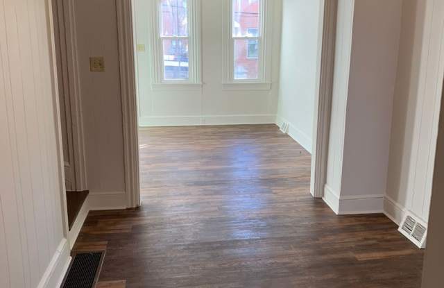 Spacious 2 Bedroom, 1 Bathroom with Bonus Room in Lancaster photos photos