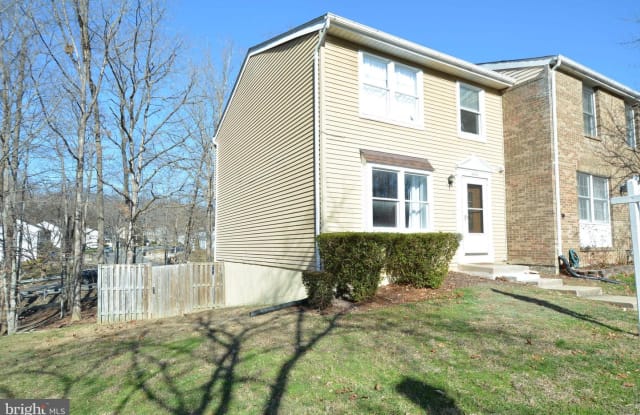 8674 BENT ARROW CT - 8674 Bent Arrow Court, Newington Forest, VA 22153