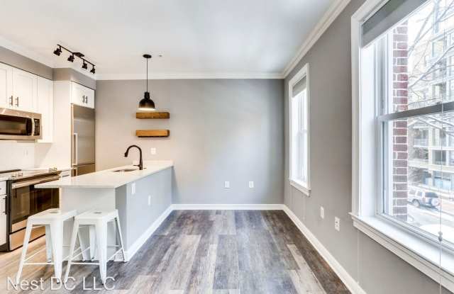 1121 24th St NW Unit 209 Gallery 4