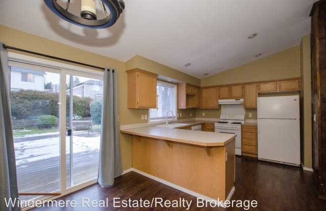 7007 77th Ave NE Gallery 2