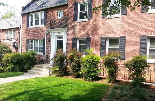 2627 39th Street NW - 2 photos photos