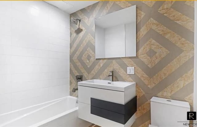 852 Metropolitan Avenue - 852 Metropolitan Avenue, Brooklyn, NY 11211