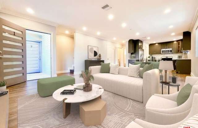 7113 S La Cienega Blvd photos photos