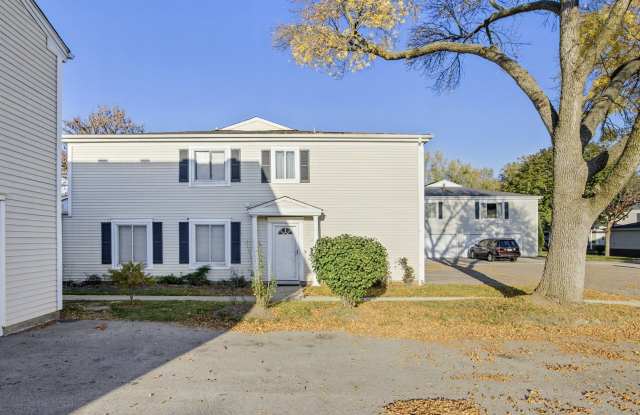 1256 Cove Drive Gallery 1