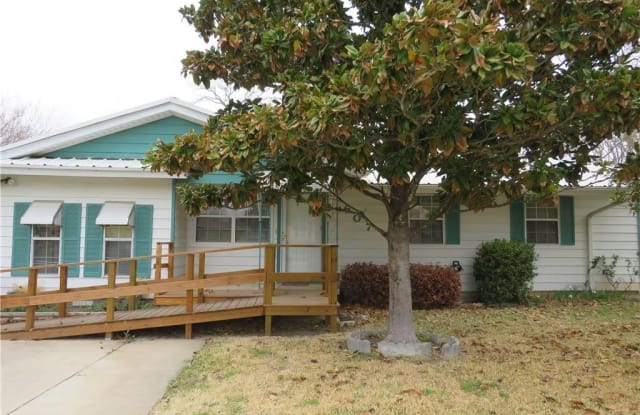607 S 15th Street - 607 South 15th Street, Copperas Cove, TX 76522