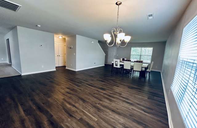 3712 Livingston Cir Gallery 3