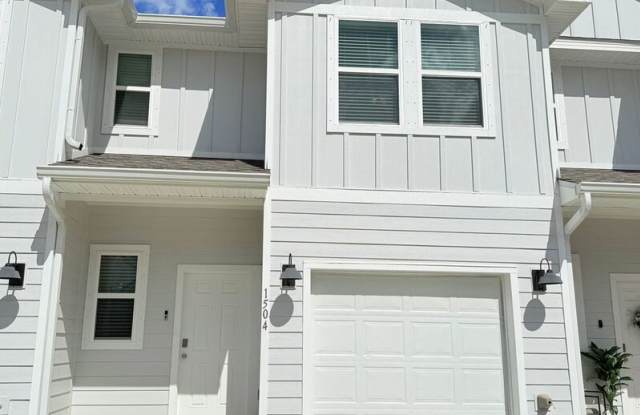 1504 Iroquois Court photos photos