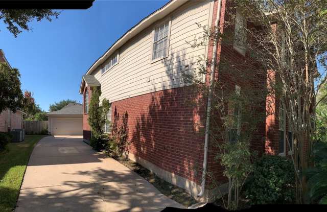 13306 NE Golden Field Drive Gallery 2
