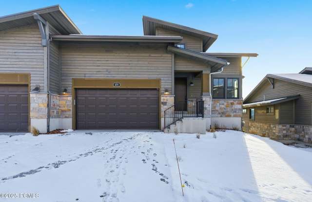 674 E Silver Hill Loop - 674 East Silver Hill Loop, Hideout, UT 84032