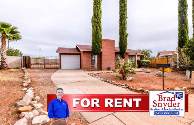 Charming Cul De Sac Home with Fireplace, Central A/C & Garage! photos photos