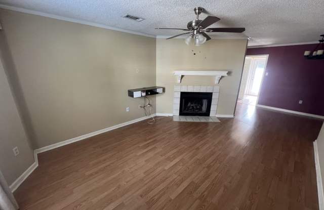 Now Leasing: Beautiful 2 Bed, 2.5 Bath townhome on Jefferson Hwy photos photos
