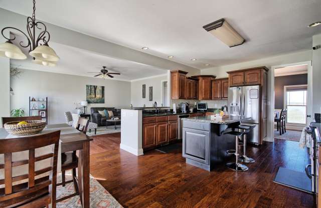 106 Parkland Circle Gallery 4